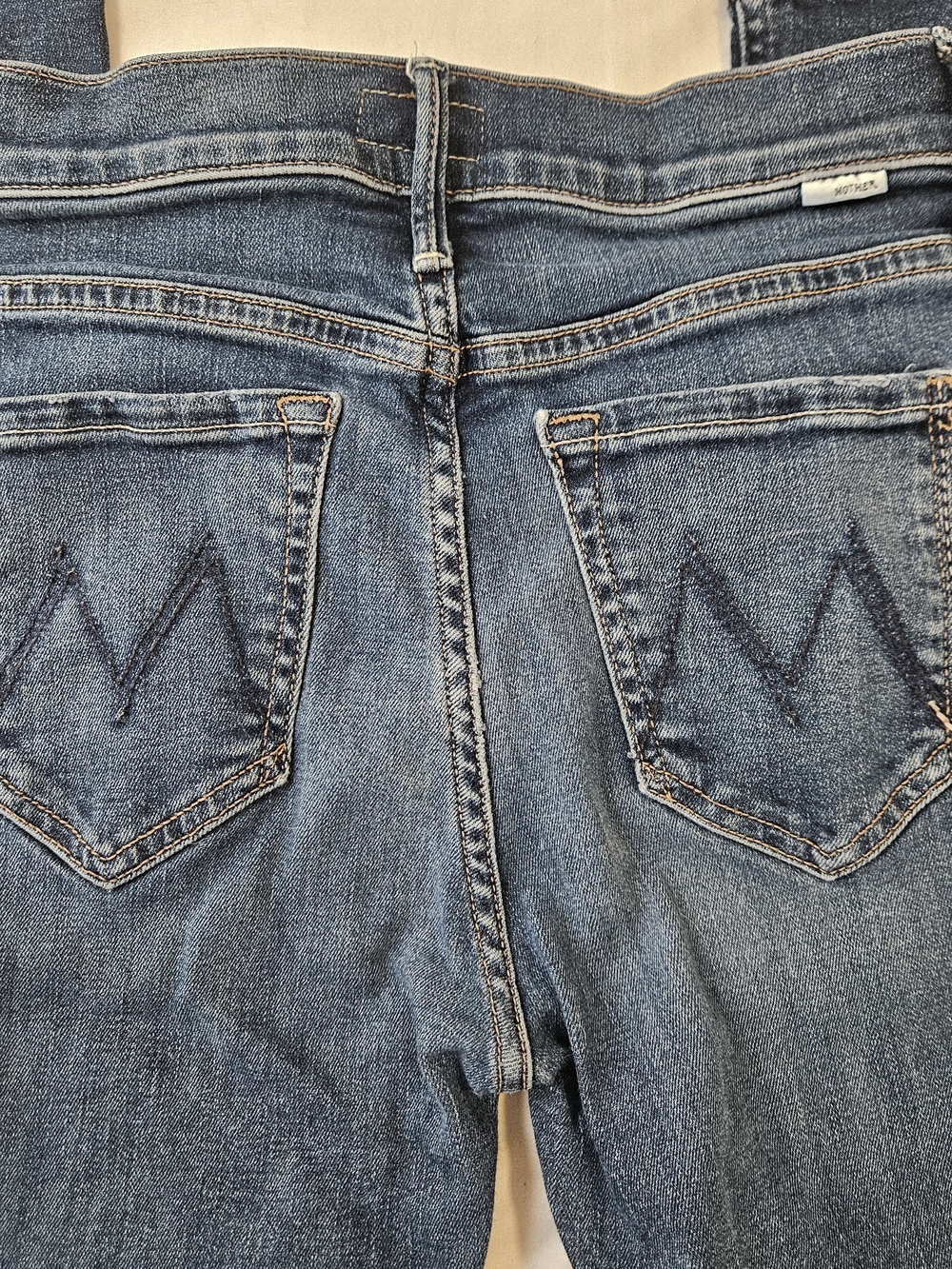 MOTHER High Waisted Runaway Jeans In Teaming Up Size 25 - Picture 9 of 10